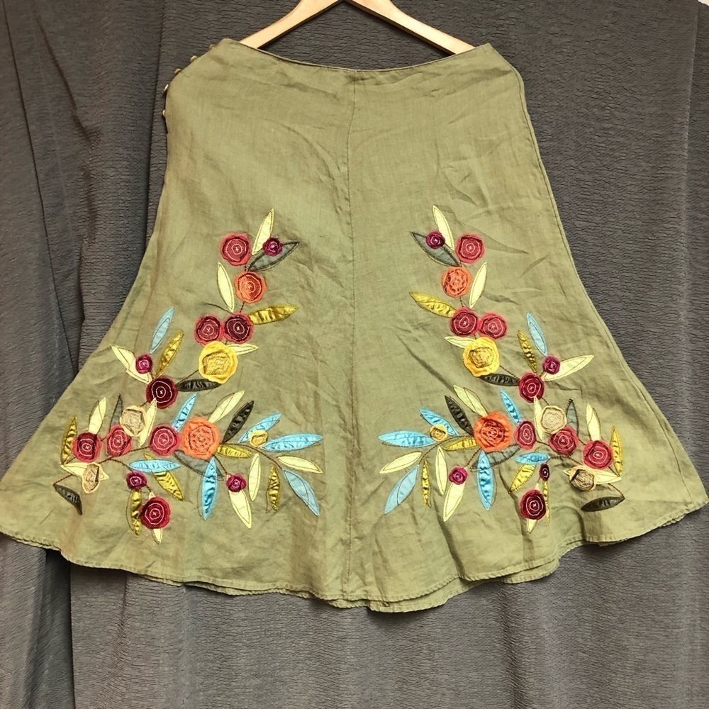 J Jill olive khaki flare skirt with buttons, side closure, embroidered satin - Picture 12 of 14